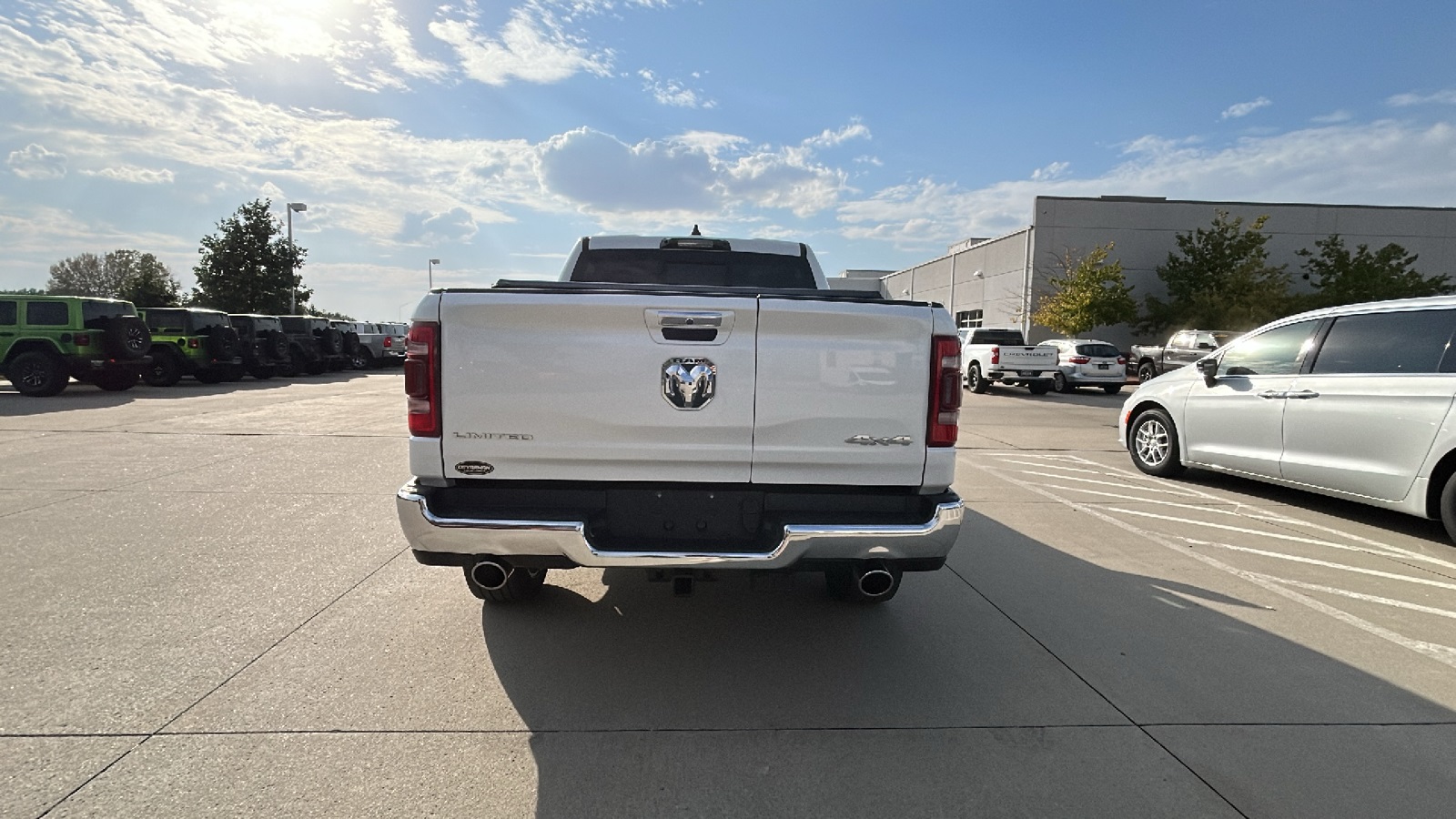 2022 Ram 1500 Limited photo 3