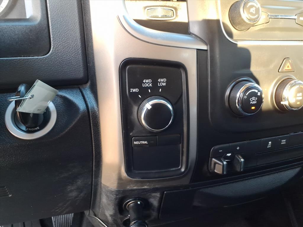 2014 Ram 2500 SLT photo 16
