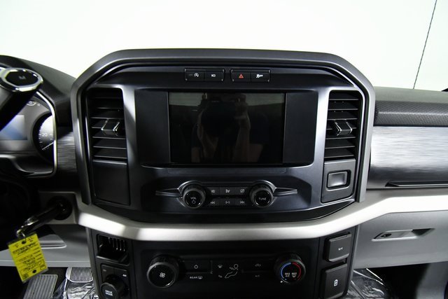 2021 Ford F-150 XLT photo 3