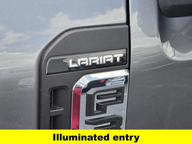 2025 Ford F-350 Lariat photo 9