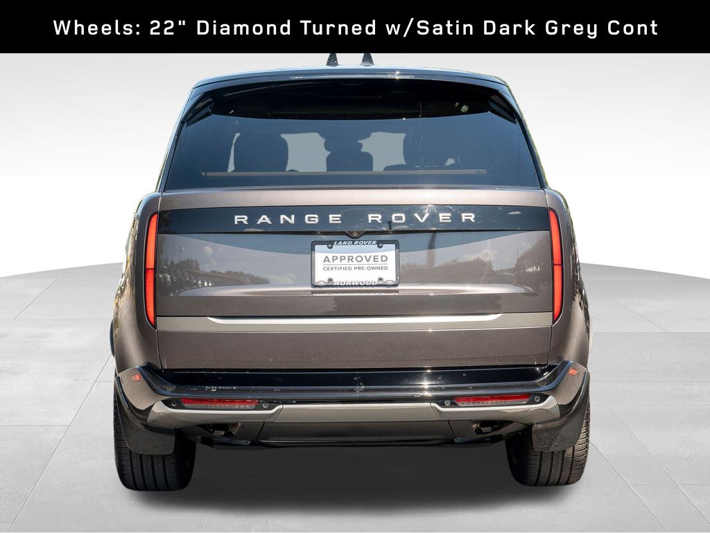 2024 Land Rover Range Rover SE photo 5