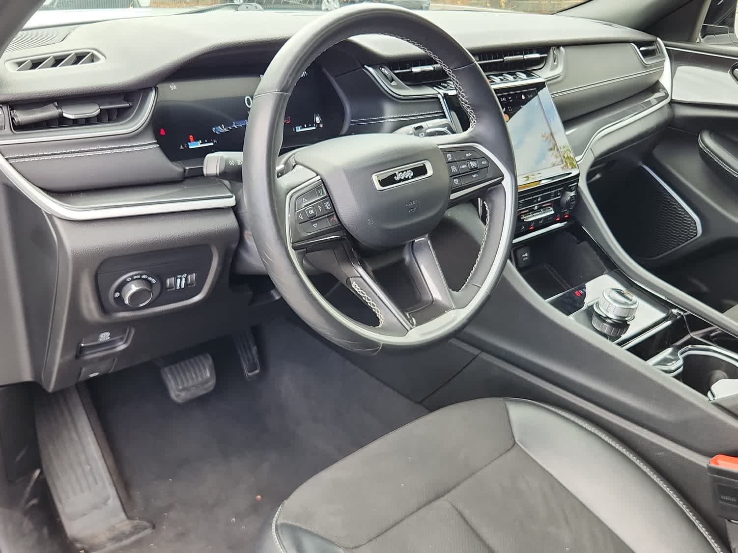 2022 Jeep Grand Cherokee Altitude photo 12