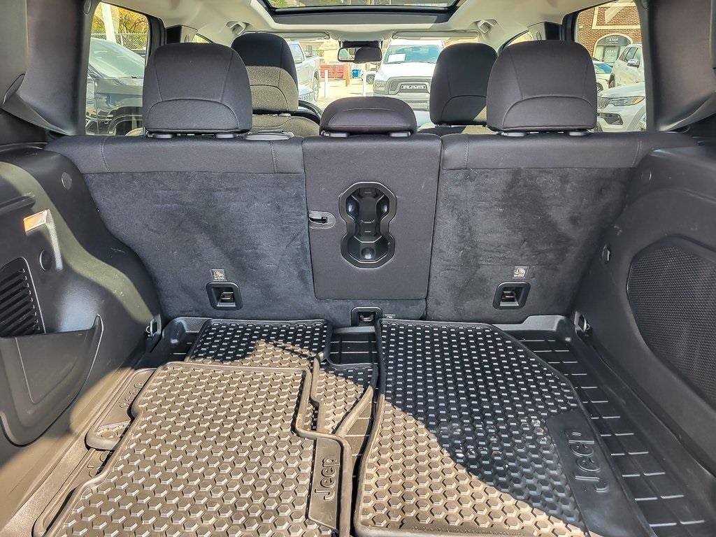 2022 Jeep Renegade Latitude photo 16
