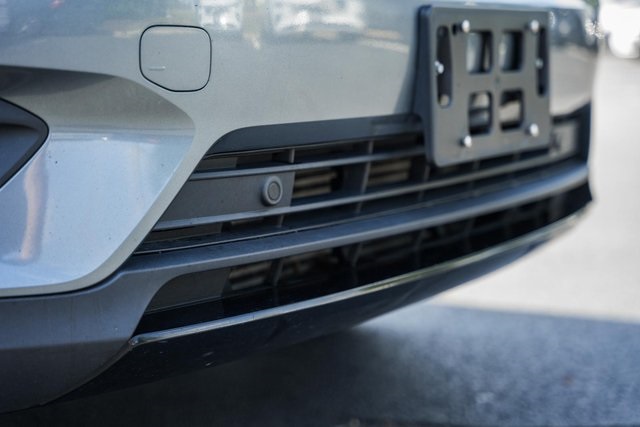 2019 Volvo XC40 R-Design photo 10
