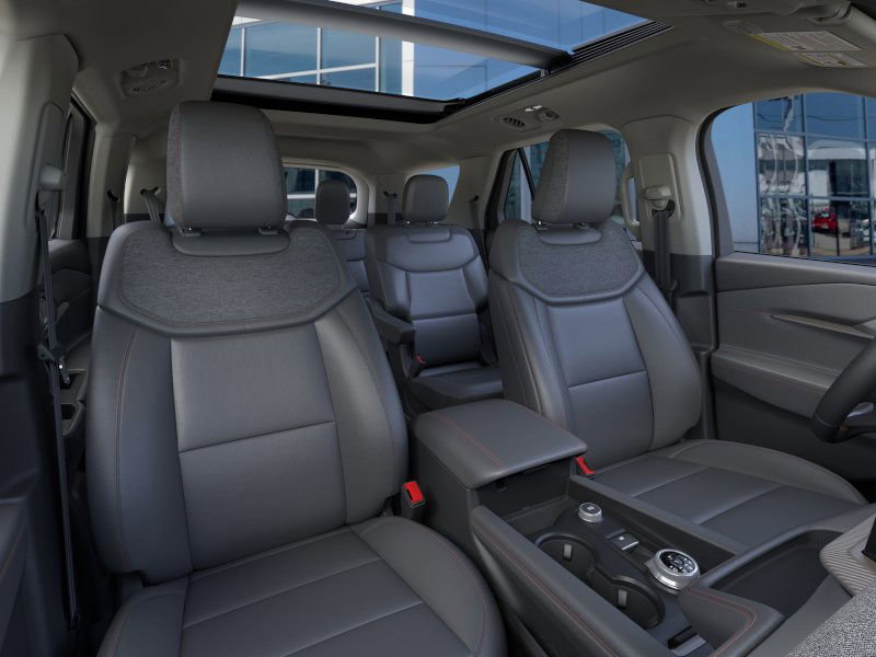 2025 Ford Explorer photo 9