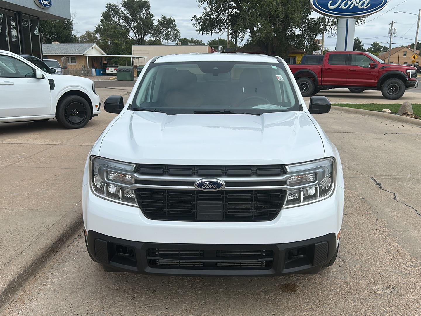 2024 Ford Maverick Lariat photo 2