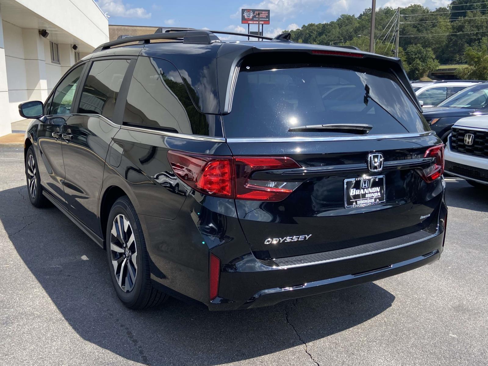 2026 Honda Odyssey EX-L photo 2