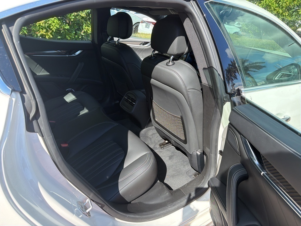 2019 Maserati Ghibli Q4 GranLusso photo 4