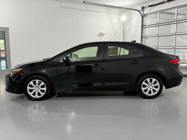 2023 Toyota Corolla Hybrid LE photo 6