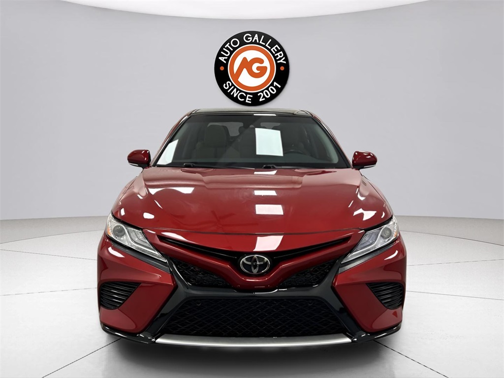 2020 Toyota Camry XSE photo 2