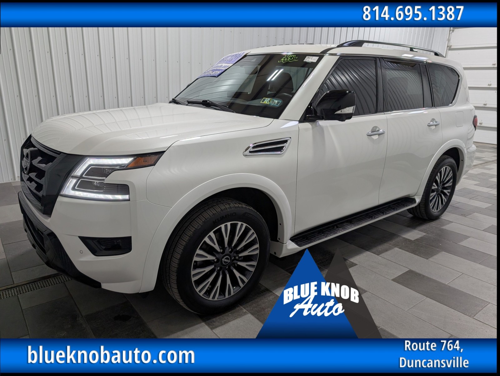 2023 Nissan Armada SL's photo