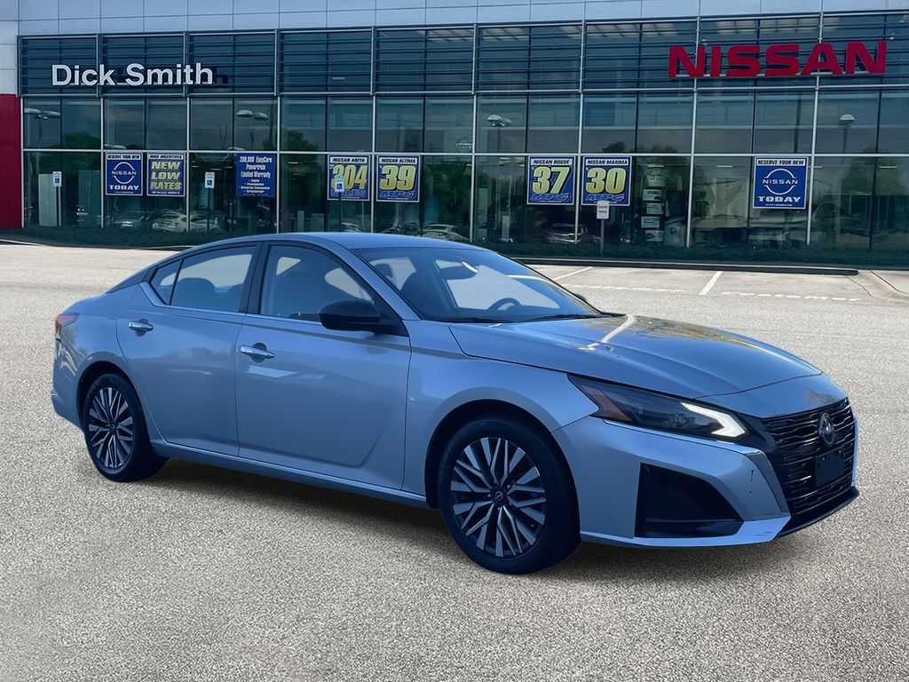 2024 Nissan Altima SV