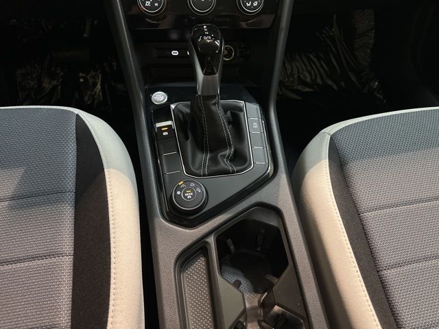 2025 Volkswagen Taos S photo 21