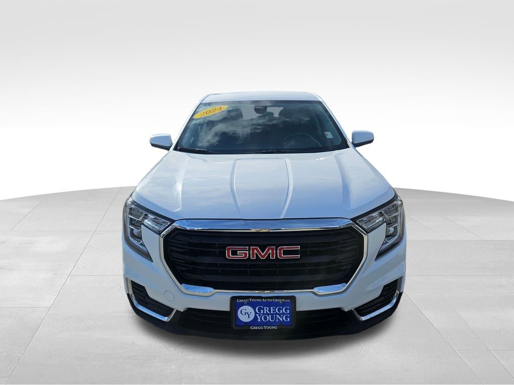 2024 Gmc Terrain SLE photo 2