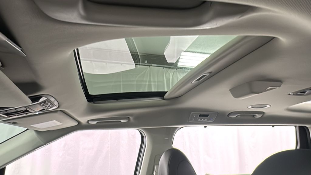 2026 Kia Carnival SX Prestige photo 36