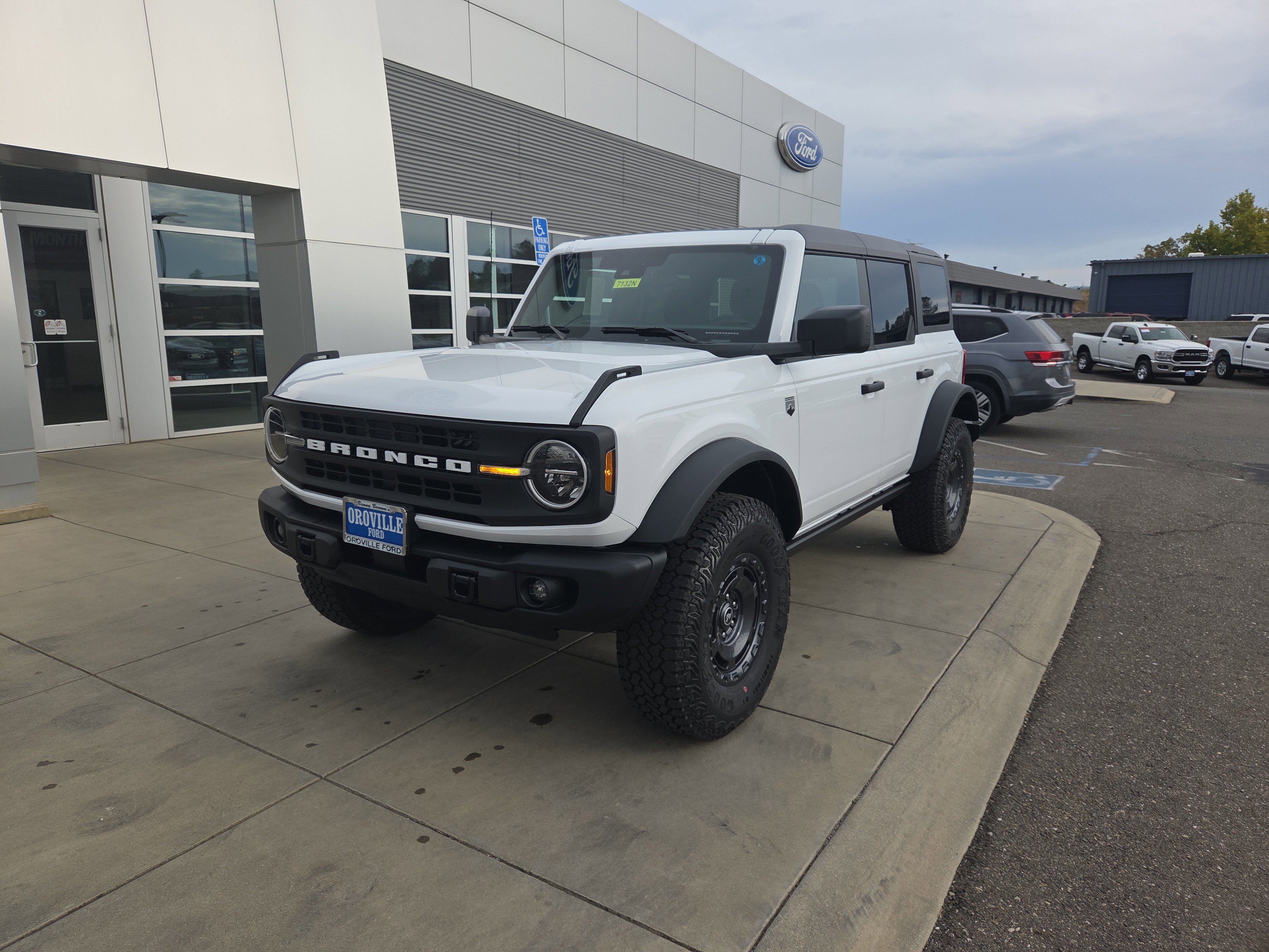 2025 Ford Bronco 4-Door Big Bend's photo