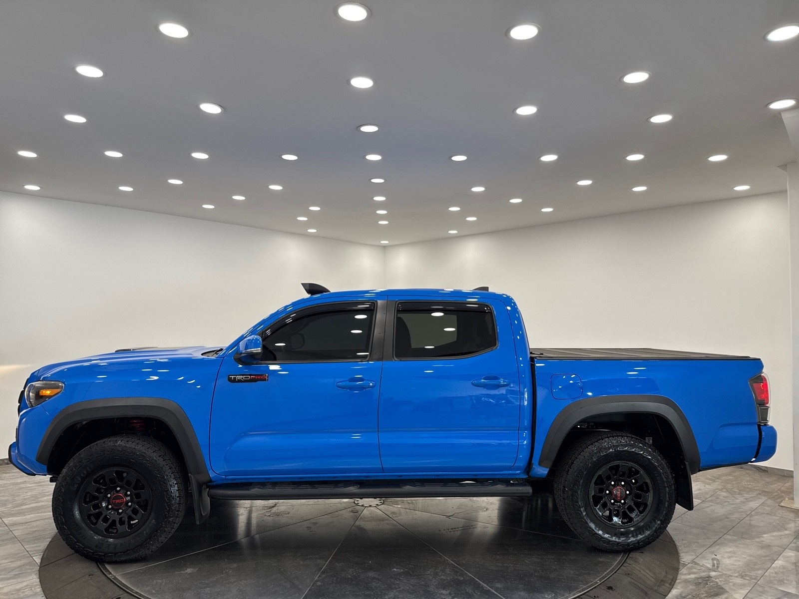 2019 Toyota Tacoma TRD Pro Double Cab V6 photo 2