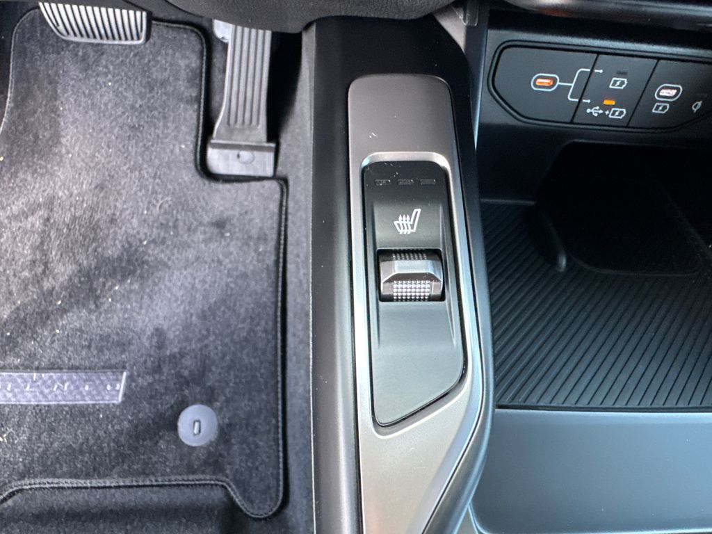 2025 Kia Sorento Hybrid EX photo 31