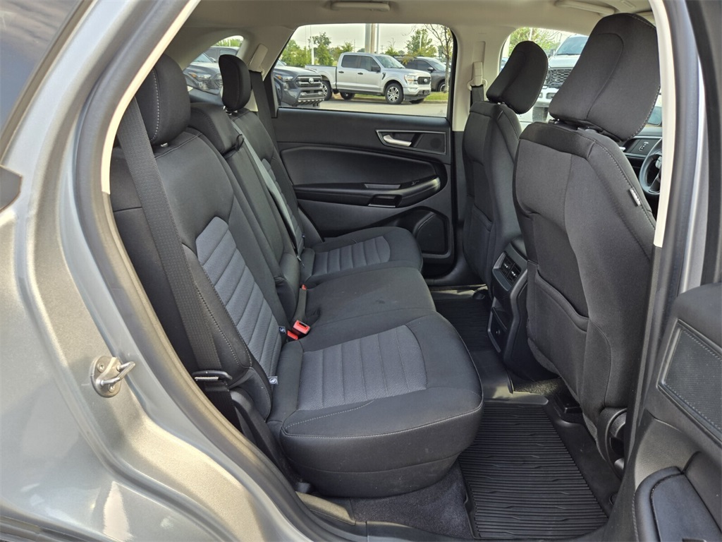 2024 Ford Edge SE photo 11