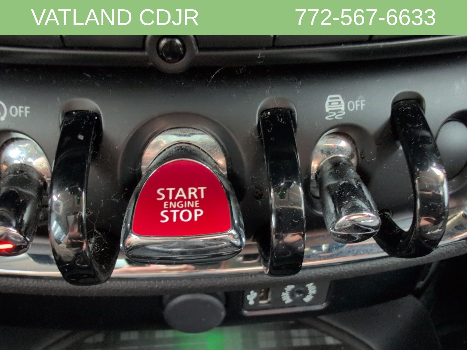 2016 Mini Clubman Base photo 25