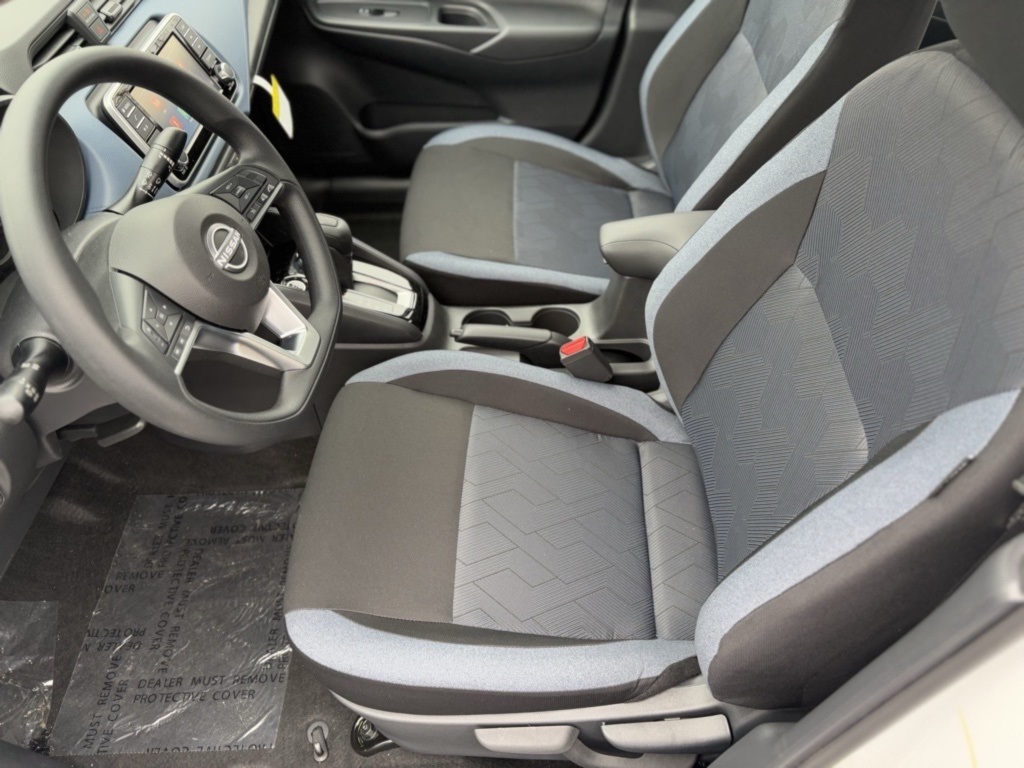 2025 Nissan Versa SV photo 12