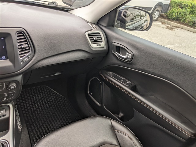 2021 Jeep Compass Latitude photo 9