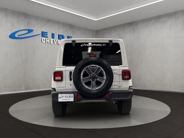 2018 Jeep Wrangler Unlimited Sahara photo 4