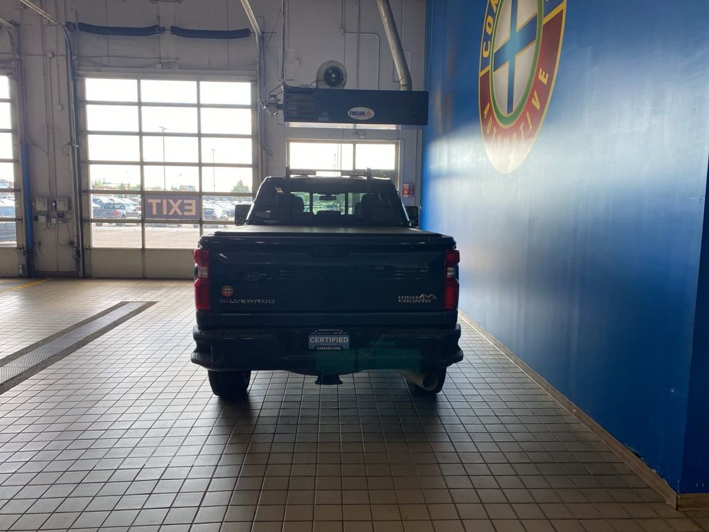 2023 Chevrolet Silverado 3500HD High Country photo 20