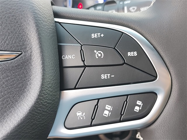2026 Chrysler Pacifica photo 20