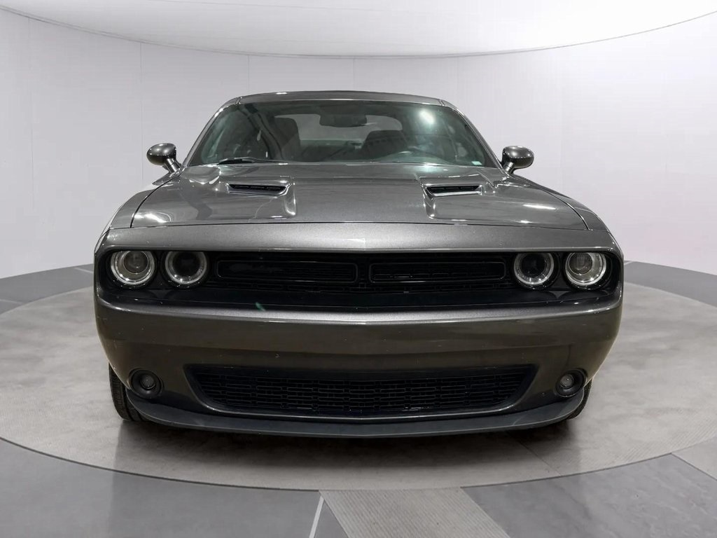 2022 Dodge Challenger SXT photo 9