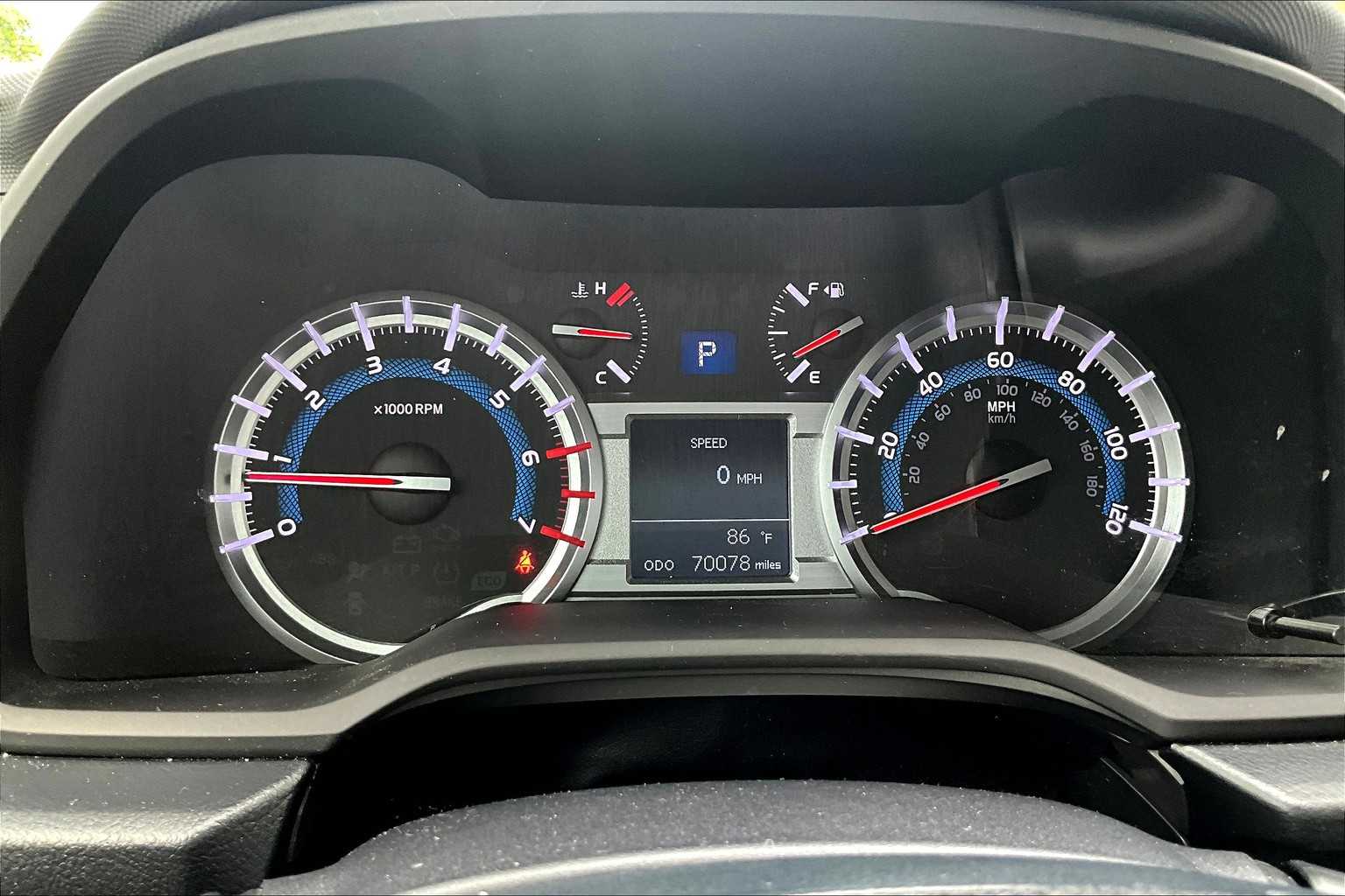 2014 Toyota 4Runner SR5 photo 21