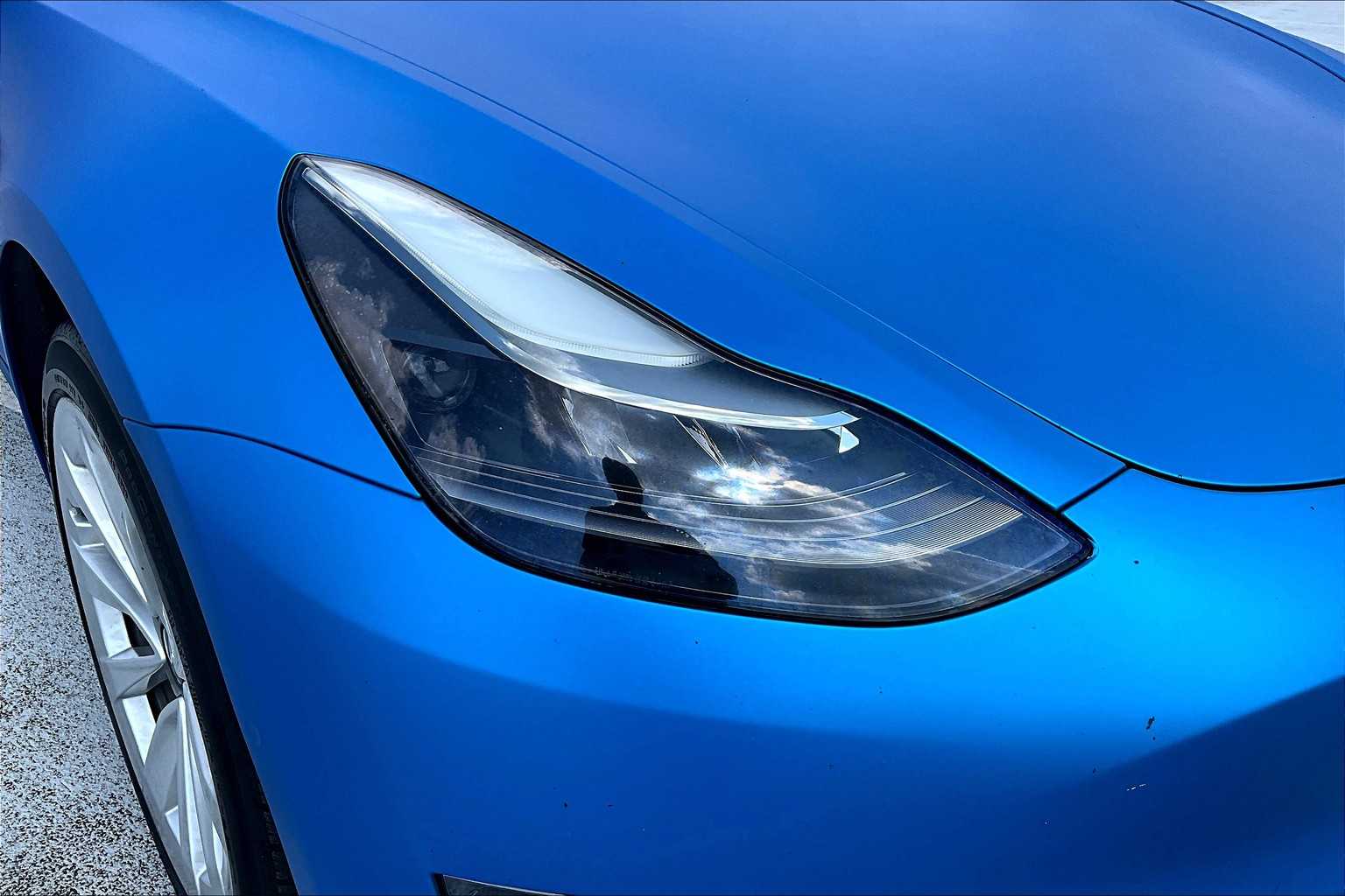 2021 Tesla Model 3 Standard Range Plus photo 25