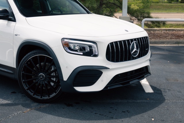 2023 Mercedes Benz GLB 35 AMG 4MATIC photo 2