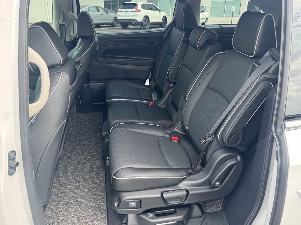 2025 Honda Odyssey Elite photo 4