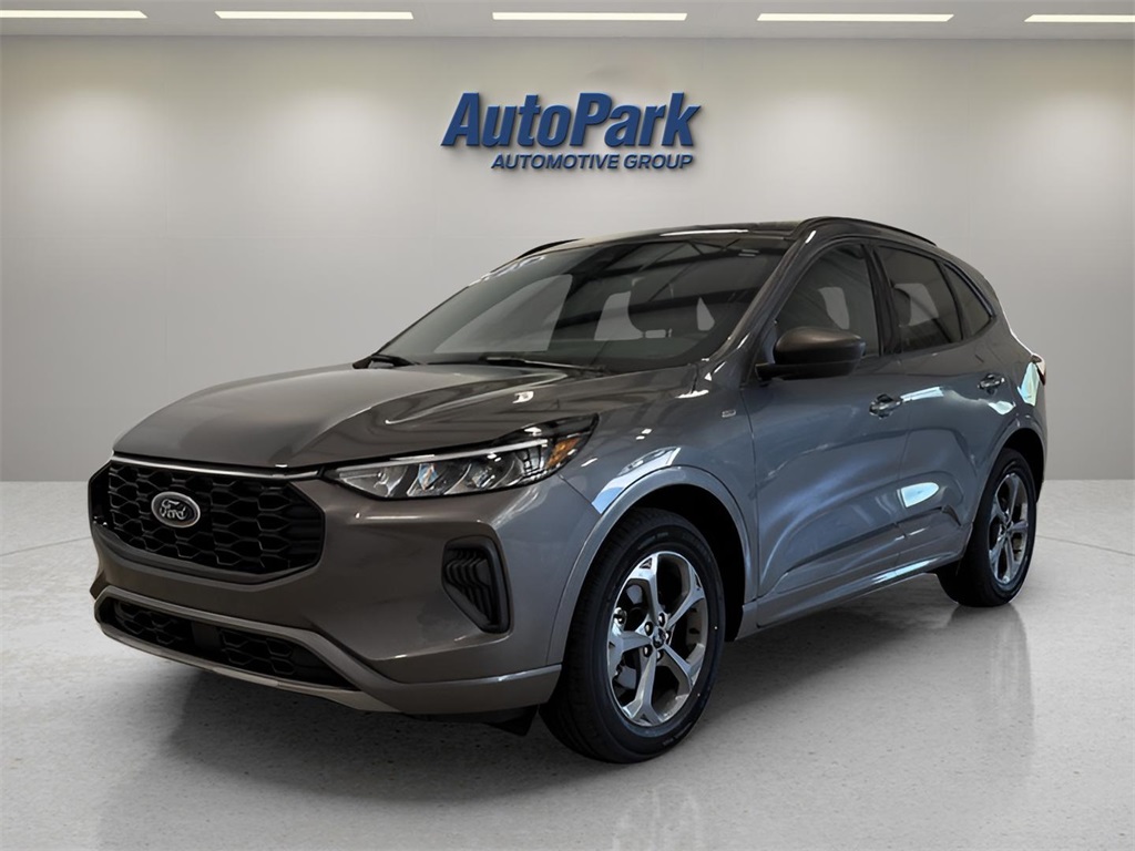2023 Ford Escape ST-Line photo 3