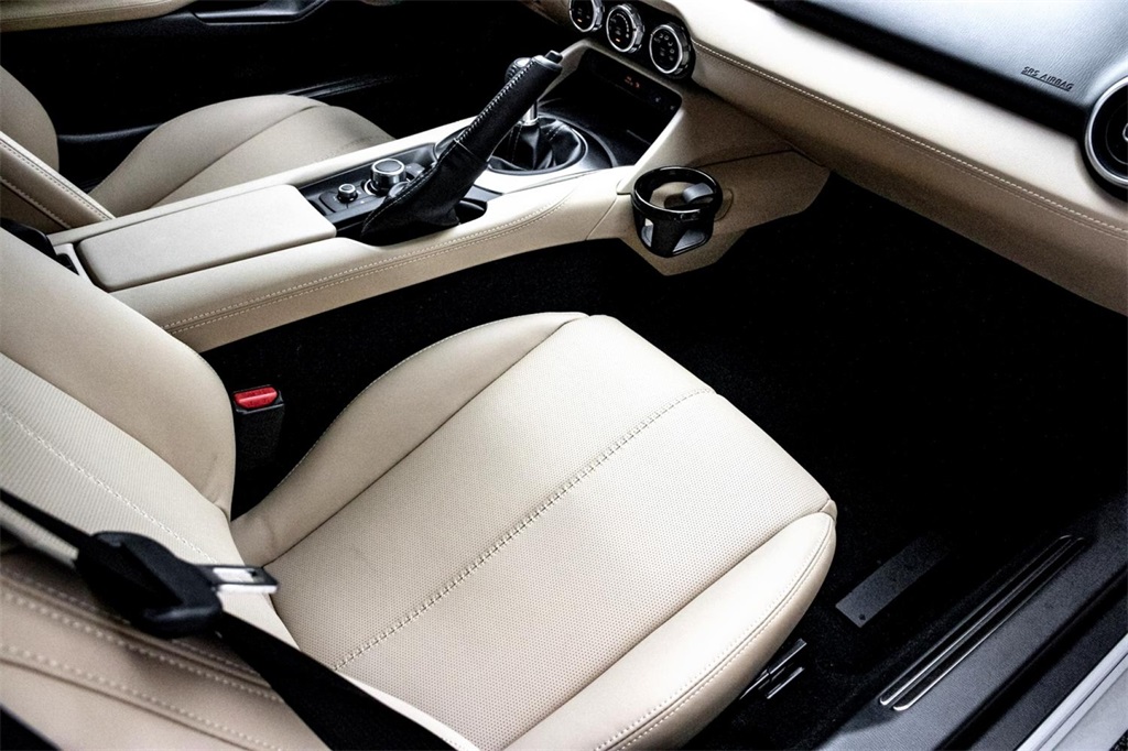 2025 Mazda MX-5 Miata Miata Grand Touring photo 23