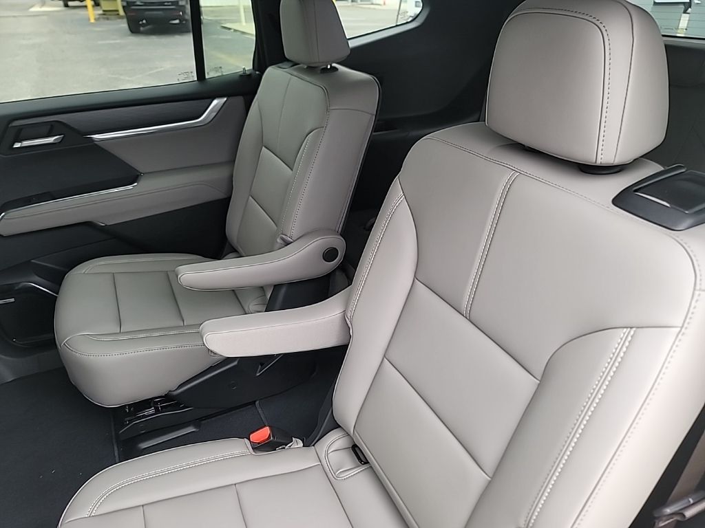 2025 Gmc Acadia Elevation photo 7