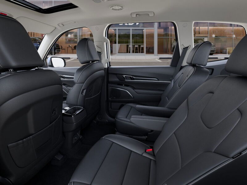 2025 Kia Telluride S photo 14