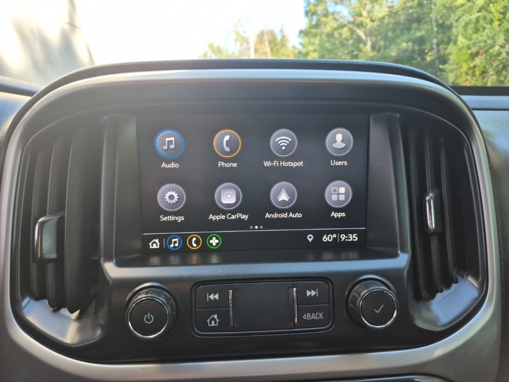 2019 Chevrolet Colorado LT photo 23
