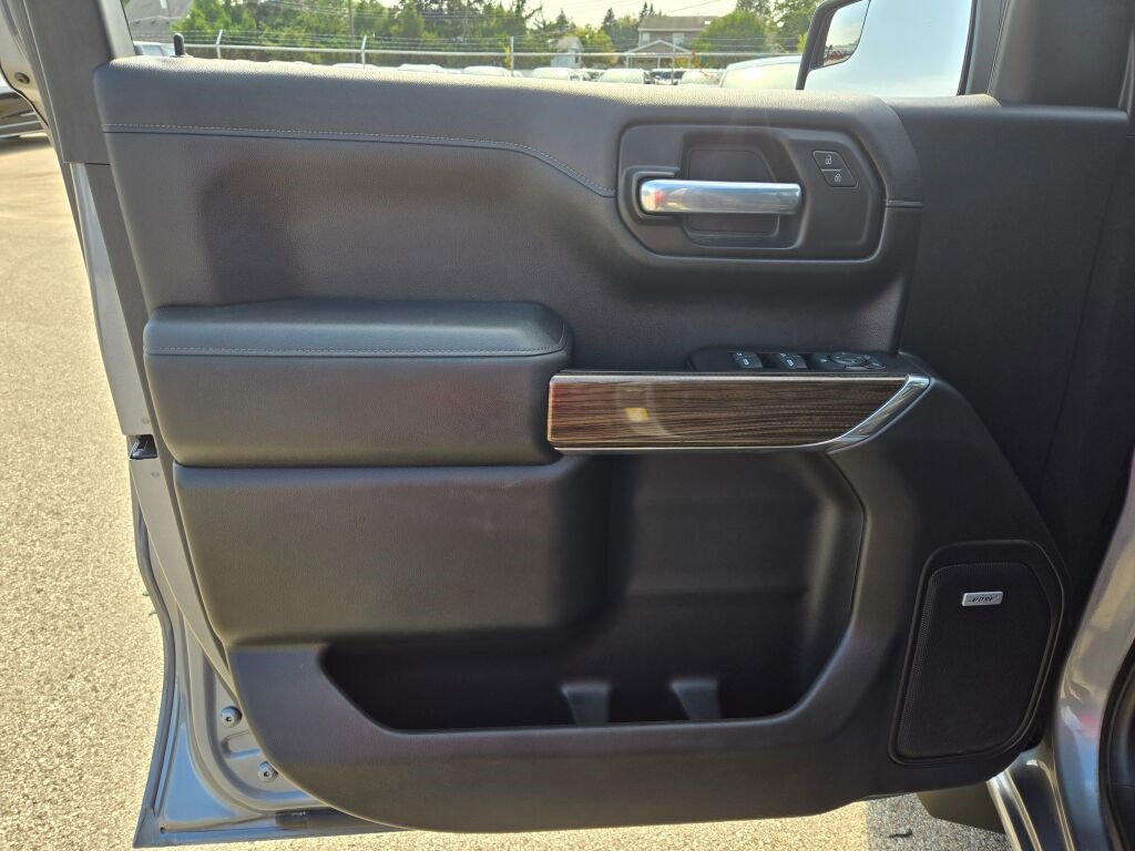 2020 Chevrolet Silverado 1500 RST photo 17