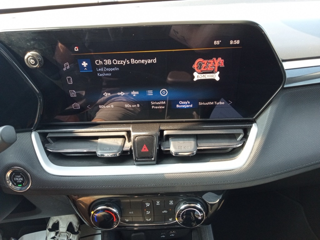 2024 Chevrolet Trailblazer LT photo 34