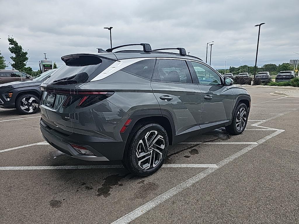 2025 Hyundai Tucson Limited photo 3