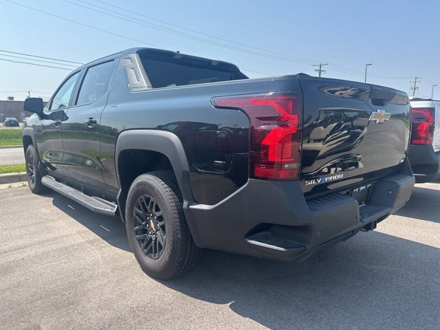 2024 Chevrolet Silverado EV Work Truck photo 2