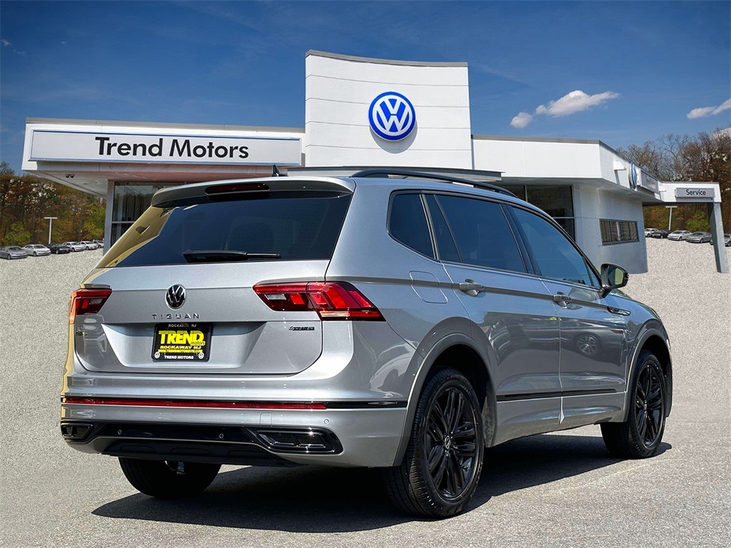2022 Volkswagen Tiguan SE R-Line Black photo 3
