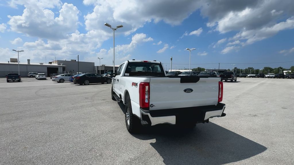 2025 Ford F-350 XL photo 7