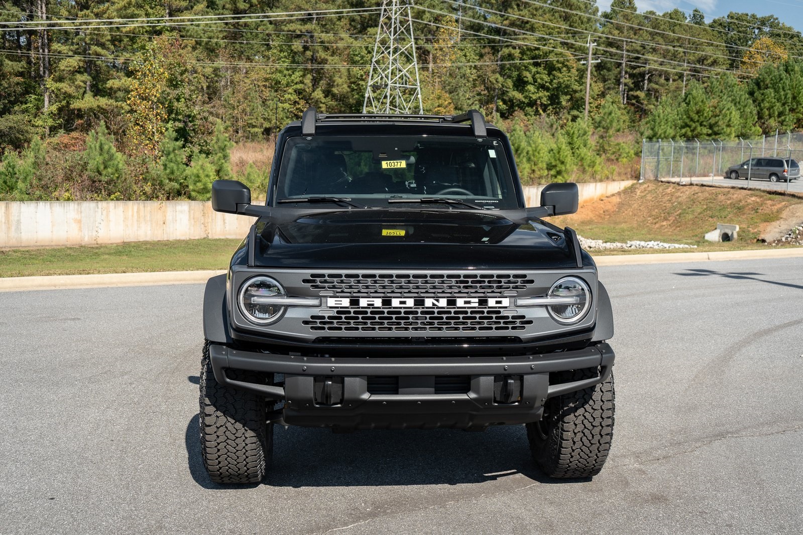 2025 Ford Bronco Badlands photo 2