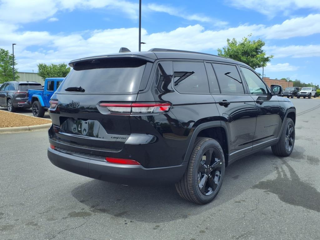 2025 Jeep Grand Cherokee Limited photo 12