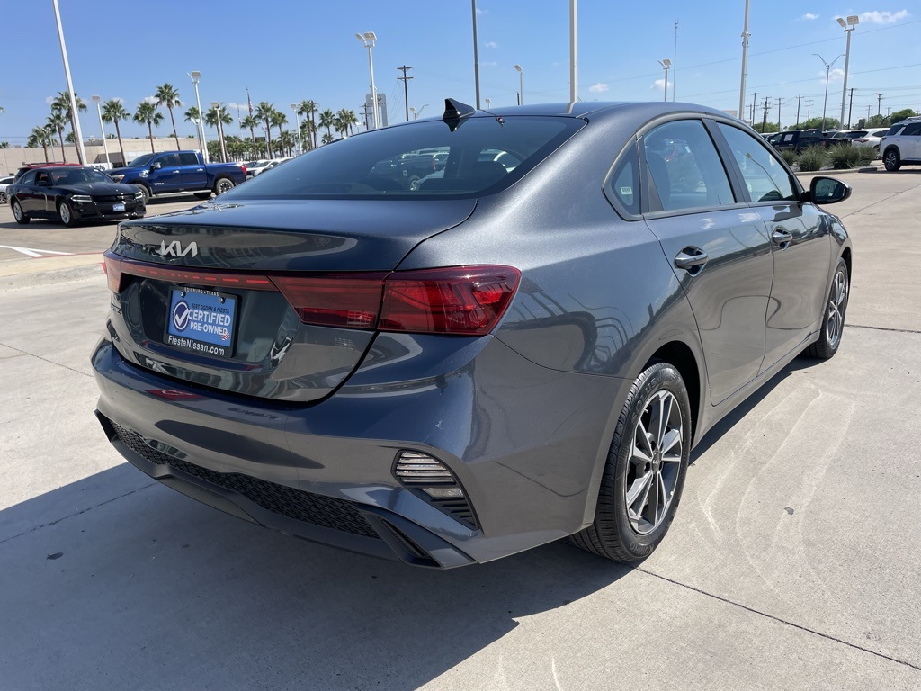 2024 Kia Forte LXS photo 3