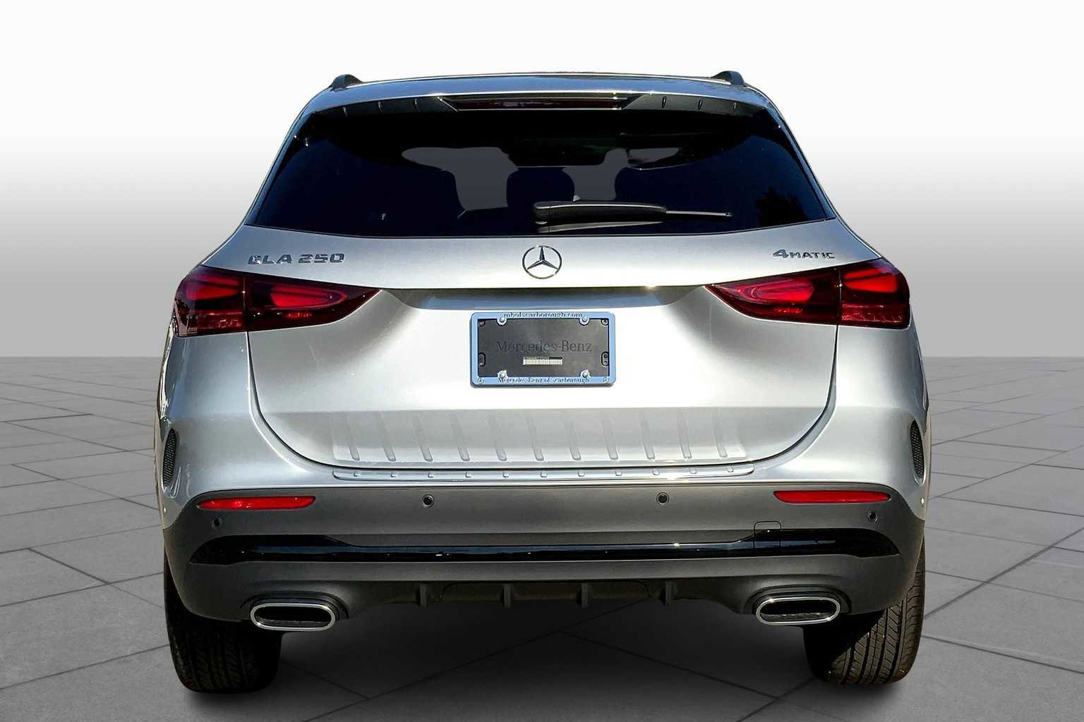 2026 Mercedes Benz GLA 250 4MATIC photo 4