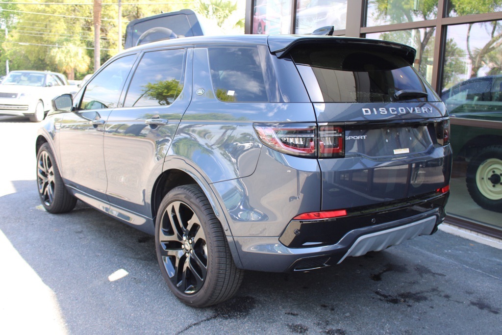 2024 Land Rover Discovery Sport S photo 5